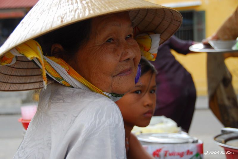 Granny and granddaughter.jpg